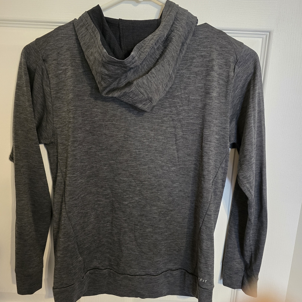 Boys Hoodies 3 Piece Like New Size Medium - Picture 9 of 9